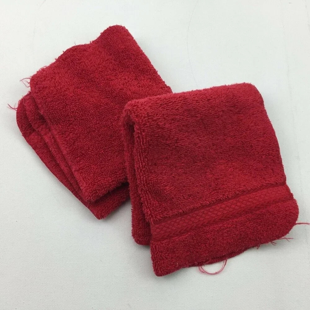 Tommy Hilfiger Jubilee Bathroom Towels Washcloths Sets of 2 Mickey Mouse Red